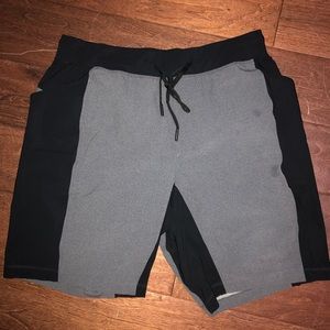 Men’s large lululemon shorts